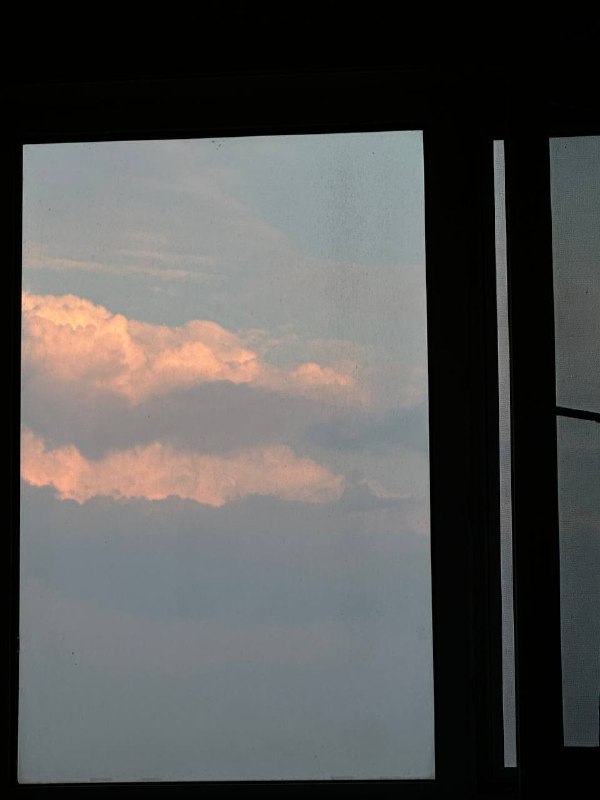 生活分享活动投稿夕阳&黄昏By. mo no⛱️标签：#活动 #摄影🌠频道：@ArgunRiver🌌投稿：@ArgunRiver_bot