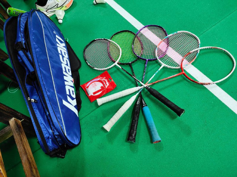 生活分享活动投稿我热爱着羽毛球并坚持热爱下去，因为它能在我情绪低落的时候，给我提供“情绪价值”，邀请上我的朋友，简简单单一场运动就能让我和我的朋友大汗淋漓的同时身心愉悦，同时我也喜欢记录每一次运动或者游玩时遇到的自然景象，我觉得这一切已经是我生活的一部分了，也是让我继续热爱生活的原因之一By. @bigdick852⛱️标签：#活动 #摄影 #运动🌠频道：@ArgunRiver🌌投稿：@ArgunRiver_bot