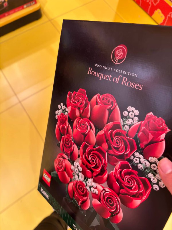 小黑今天的货有三四个都有问题我狠狠把他骂了在小黑身上花了那么多时间我先休息一下 也等小黑反思 给我靠谱的货我先去约会啦！晚上货来了就会及时发的～